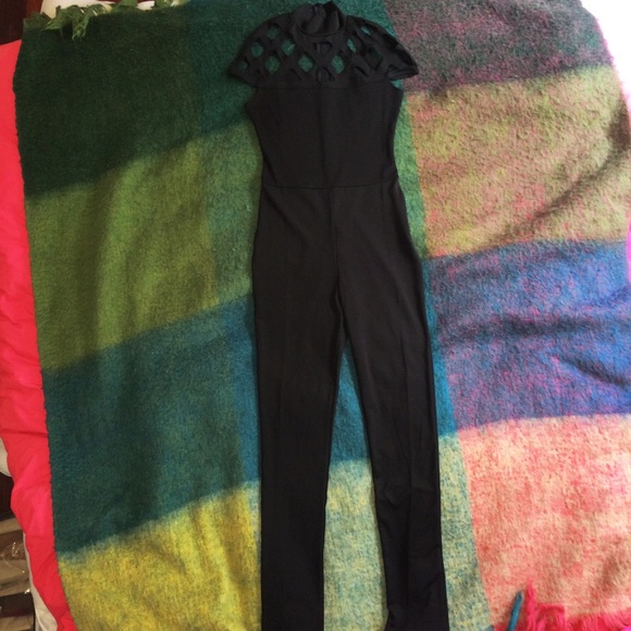 Sexy High-Neck Jumpsuit - Picture 3 of 6